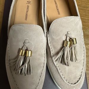 Johnston & Murphy Women’s Tassel Suede Loafers 8.5M